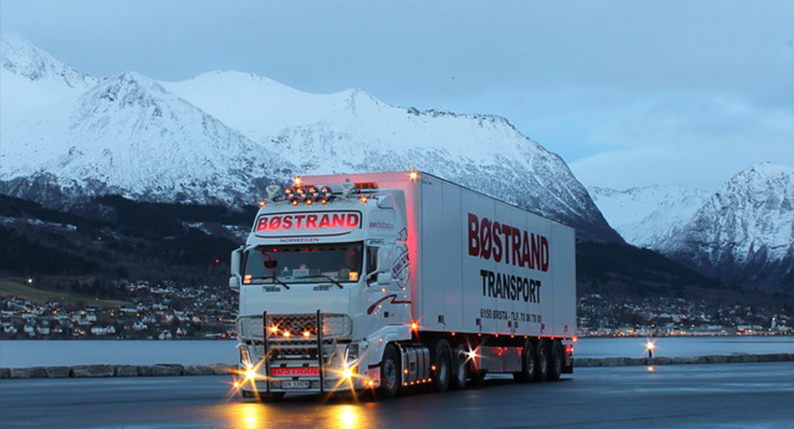 40吨超重型集装箱式锂成年人免费看片储能系统首次从厦门港海运出口